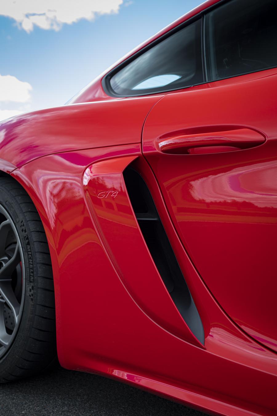 Детали экстерьера Porsche 718 Cayman GT4 (982C) 2019 года  (WW) (фото 88 из 190)
